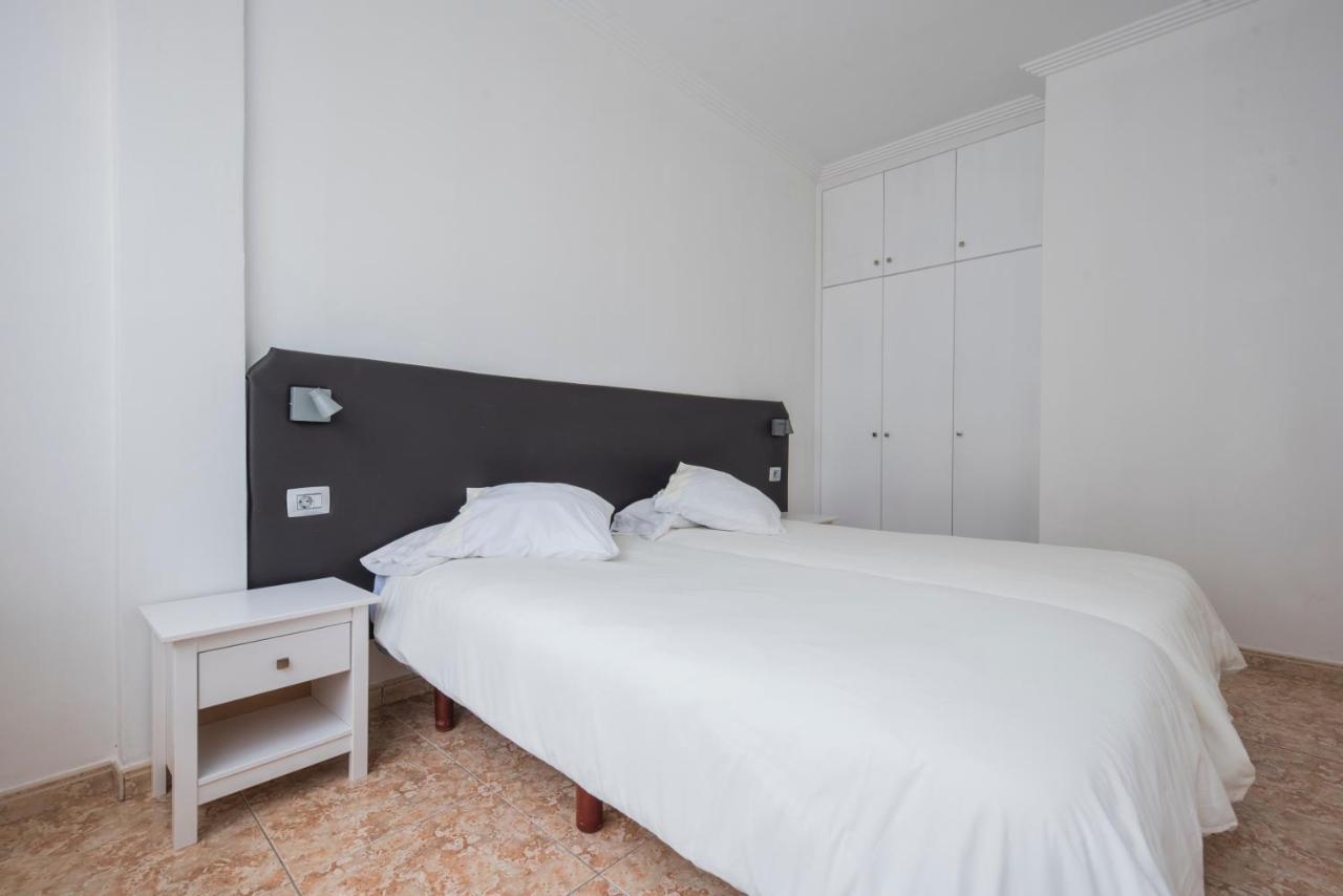 Eurosant Playas Apartment Плая де Сан Хуан Екстериор снимка